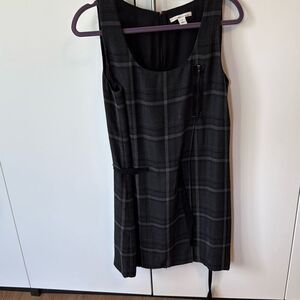 Kenneth Cole gingham‎ print dress size 8 with zipper detailing on front